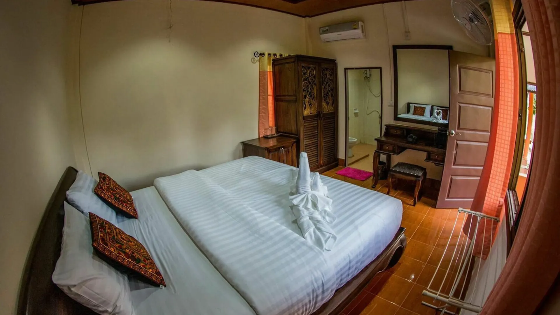 El Greco Bungalows Koh Lanta Thailand